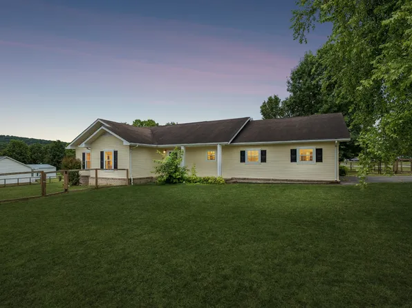 2804 Paran Pointe Dr, Cookeville, TN 38506