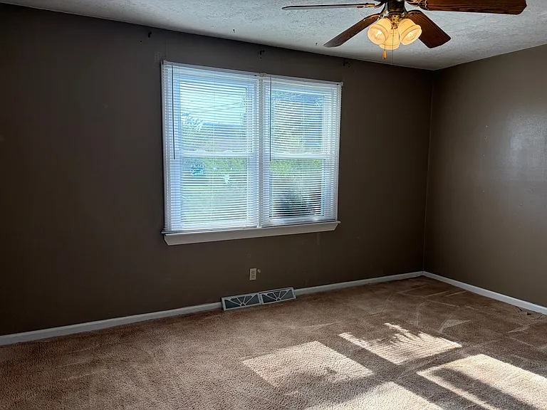 1022 McGregor St — Photo 9