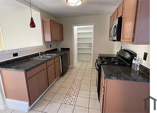 3rd image of 5109 Whitehaven Dr