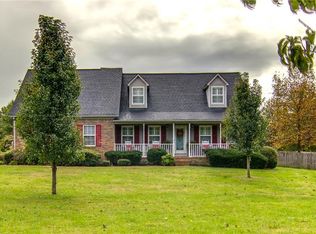 1877 Les Robinson Rd, Columbia, TN 38401