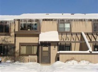 11526 Harbour Light Dr #16, North Royalton, OH 44133