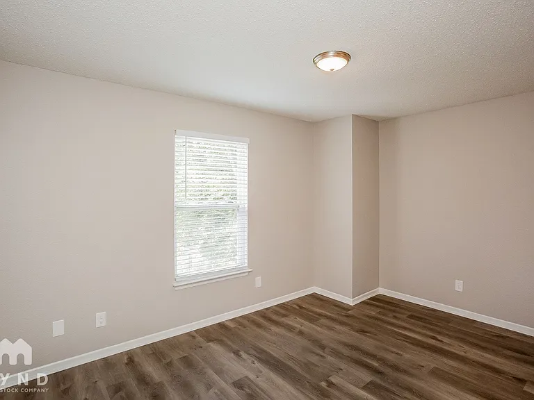 12305 Bearsdale Dr — Photo 11