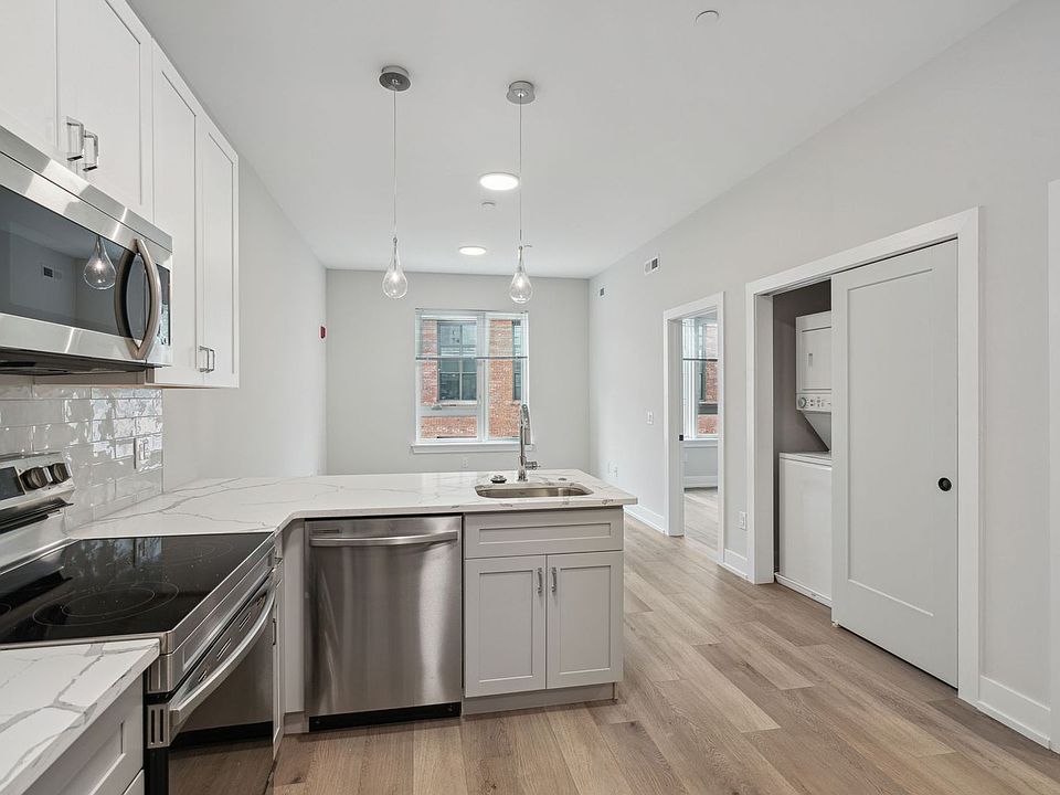1st image of 342 W Girard Ave #610