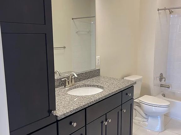 3rd image of 13740 Endeavour Dr APT 507