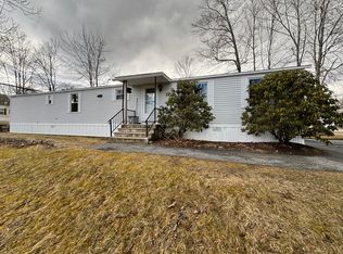8 Colonial Dr, Lisbon, ME 04252