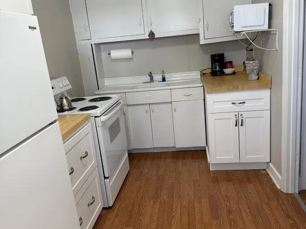 513A N Main St #A, Dickson, TN 37055