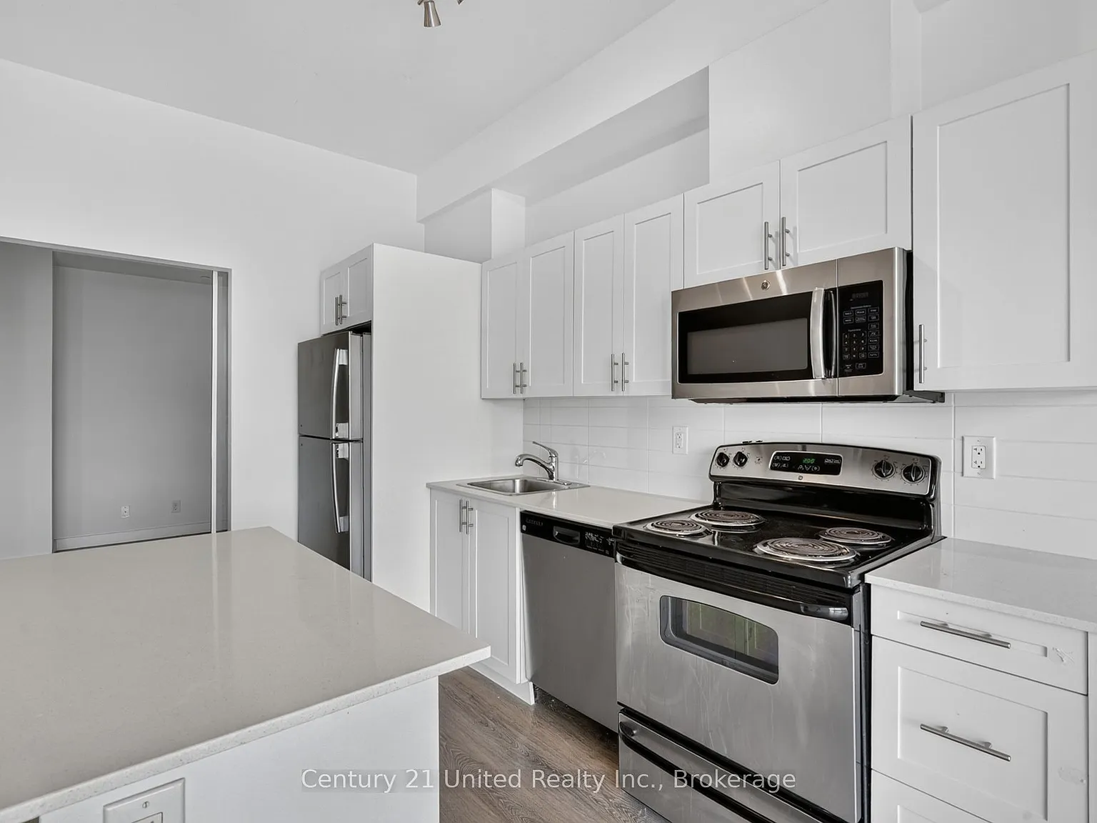 2 bed, $2,350 — Photo 3