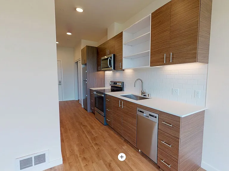 Maple Leaf Flats — Photo 10