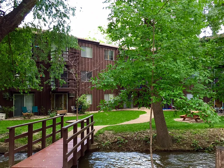The Cove Apartments — Photo 18