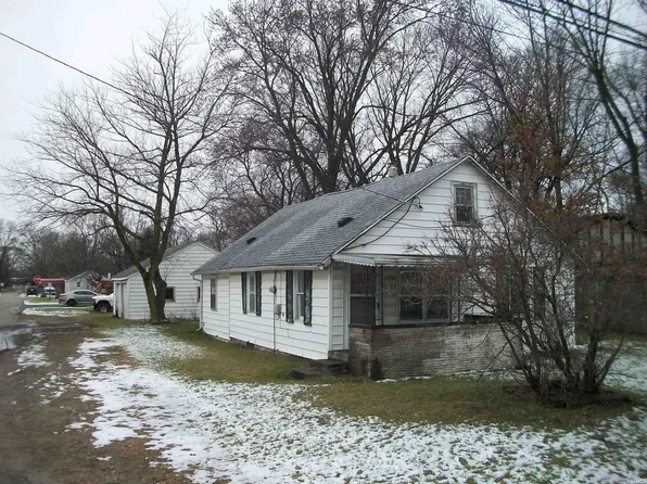 57611 Edwards St, Elkhart, IN 46517