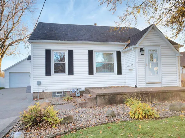 314 E Ogden Ave, Geneseo, IL 61254