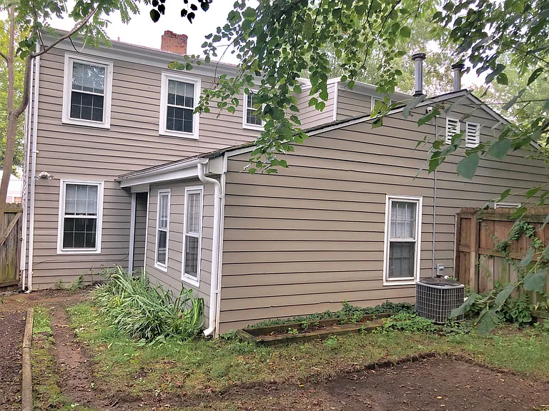 2617 E Clay St — Photo 9