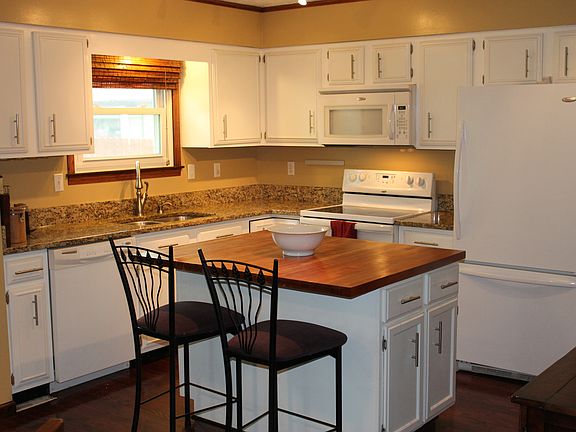 4th image of 8661 Easton Dr NW