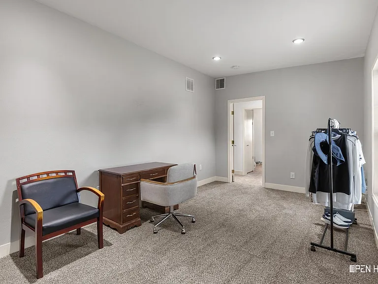 2904 Sturdevandt Pl — Photo 28