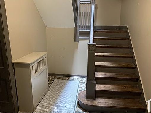 4th image of 11237 S King Dr #3