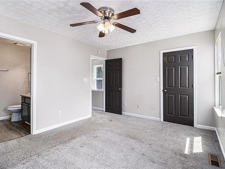 89 Bridge View Dr — Photo 10