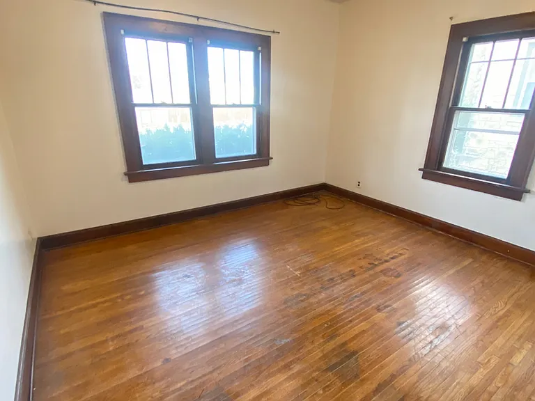 4525 Hillside St — Photo 9