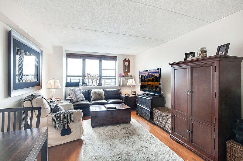 1st image of 300 Cathedral Pkwy APT 8D