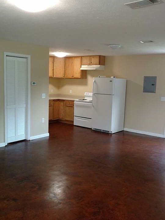 2nd image of 819 Faith Ave