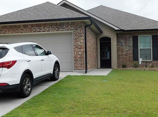 2640 Seagull Dr, Marrero, LA 70072