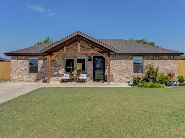 804 2nd St, Abernathy, TX 79311