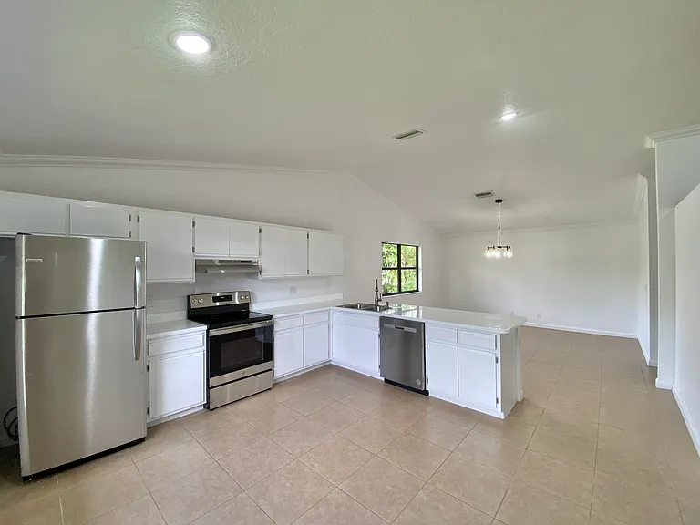 212 Trace Ct — Photo 5