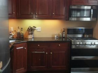 2700 13th Rd S APT 375, Arlington, VA 22204