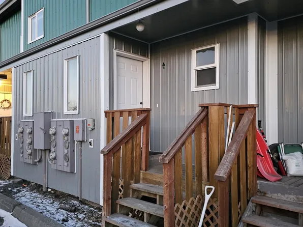 905 Auk St APT A4, Kenai, AK 99611