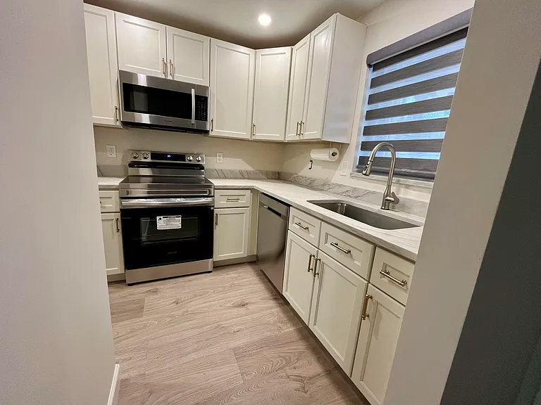 311 E Ocean Ave #205 — Photo 8