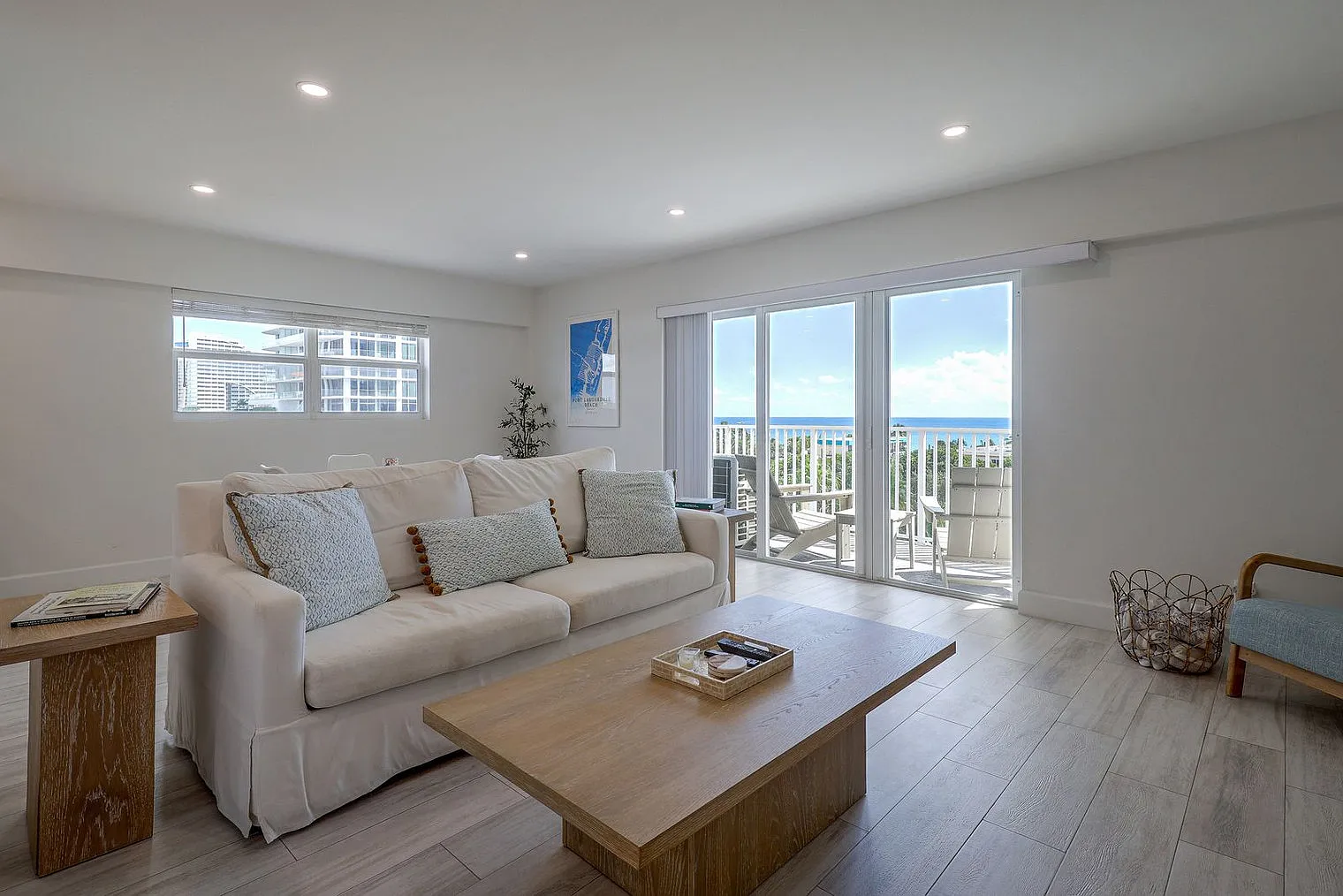 1 bed, 1.0 bath, 742 sqft, $2,806 — Photo 1