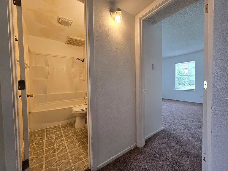 1305 Quail Cir #A — Photo 15