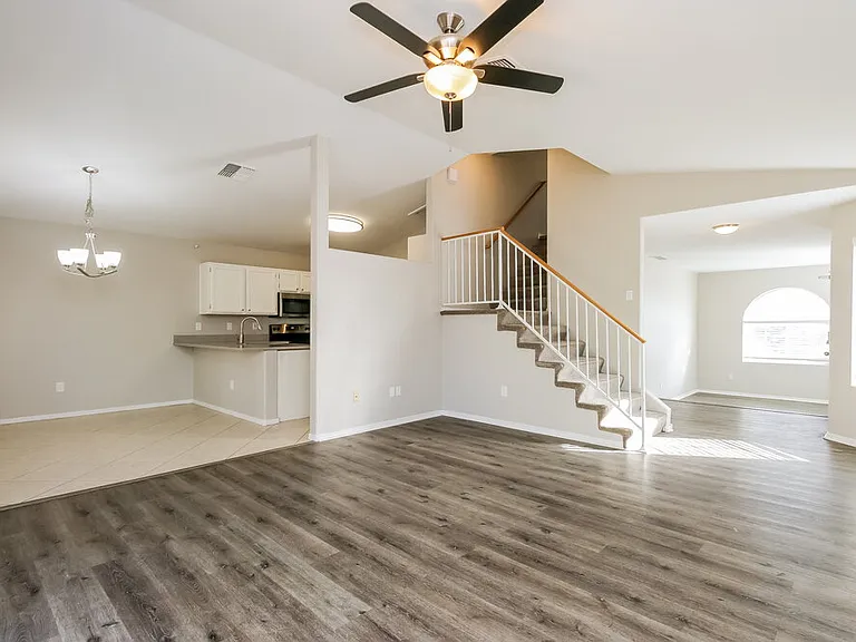 1042 N Blackbird Dr — Photo 5