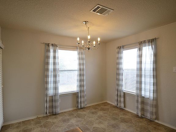 4th image of 323 Wimberley St
