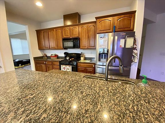 5th image of 2449 Hibernica Ln