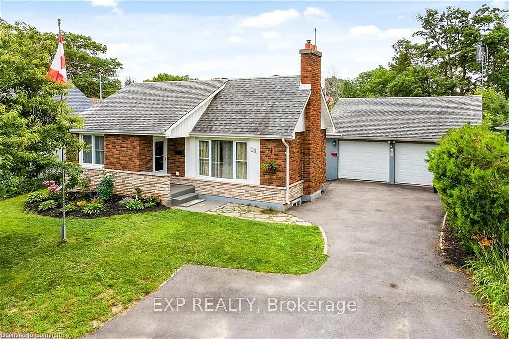 4 bed, $3,000 — Photo 1