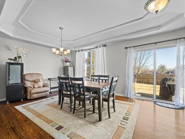 aurora-illinois-67097210 picture