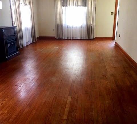 3rd image of 444 Marion St