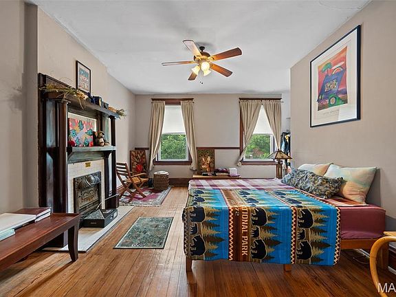 3rd image of 3630 Bamberger Ave