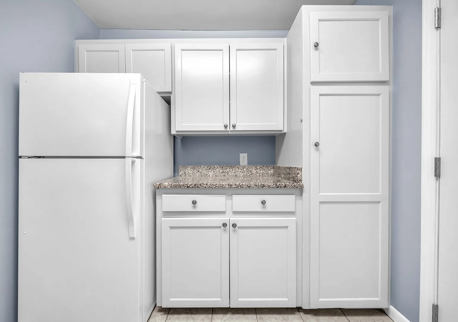 Affordable Coastal Comfort | 2BR Condo with Exceptional Amenities — Photo 3