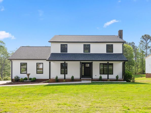 406 Creekside Dr, Boiling Springs, SC 29316