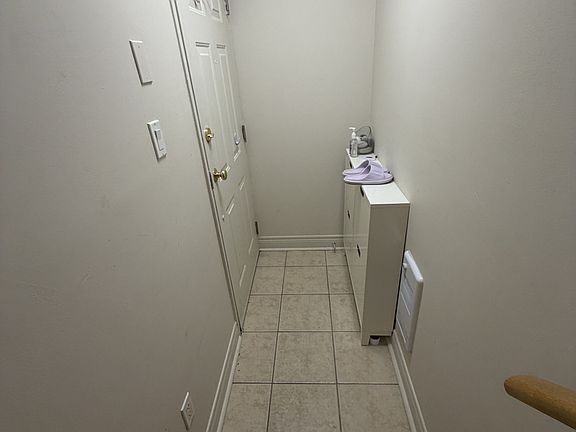 5th image of 306 John St #280