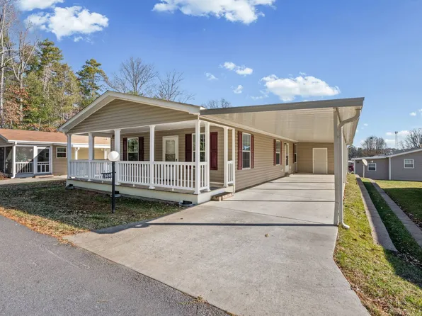509 Dove Trl, Hendersonville, NC 28792