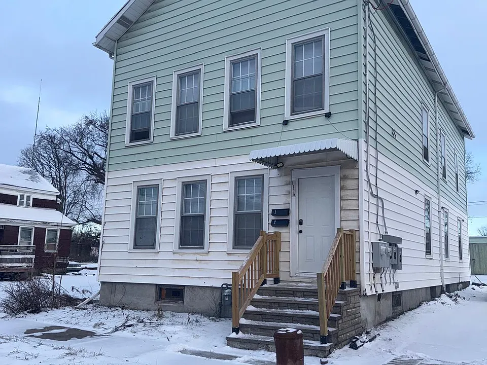 1106 Erie St #4