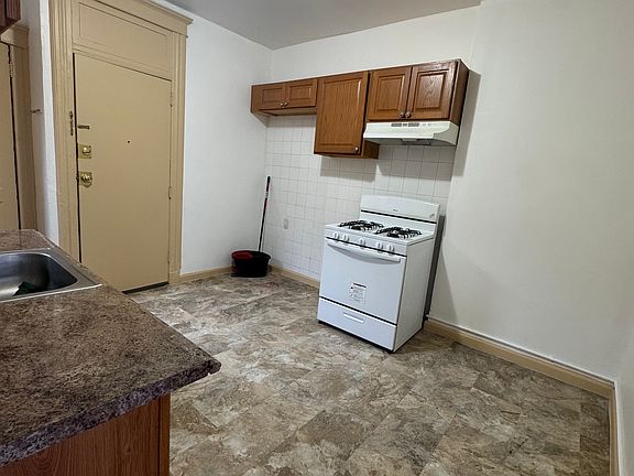 3rd image of 43 66th St APT 6