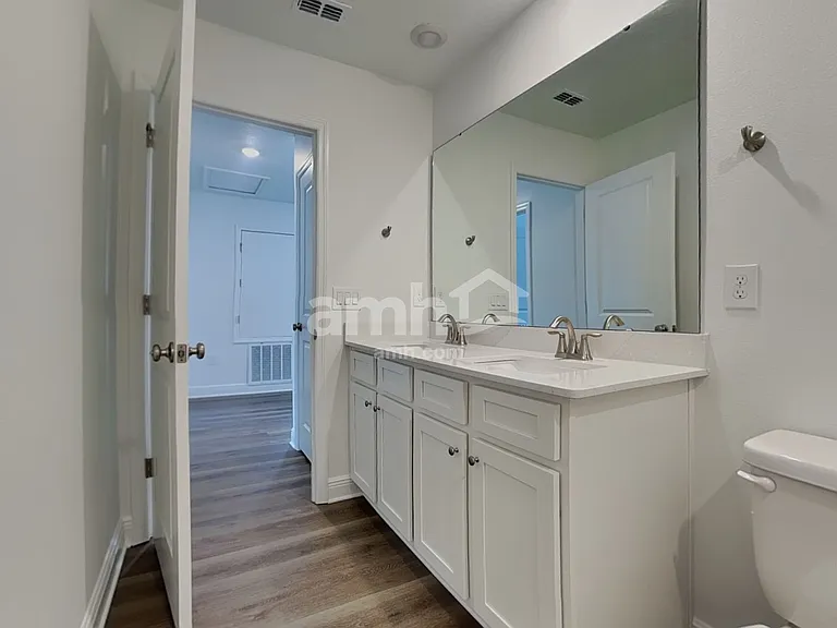 4823 Rio Grande Cv — Photo 16
