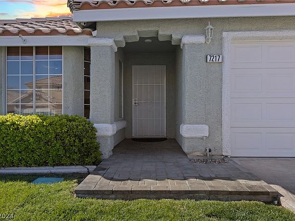 3rd image of 7217 Pisa Ave