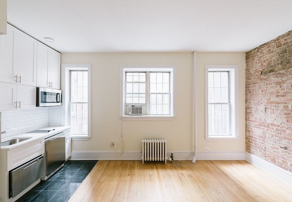 1st image of 224 Sullivan St #5H