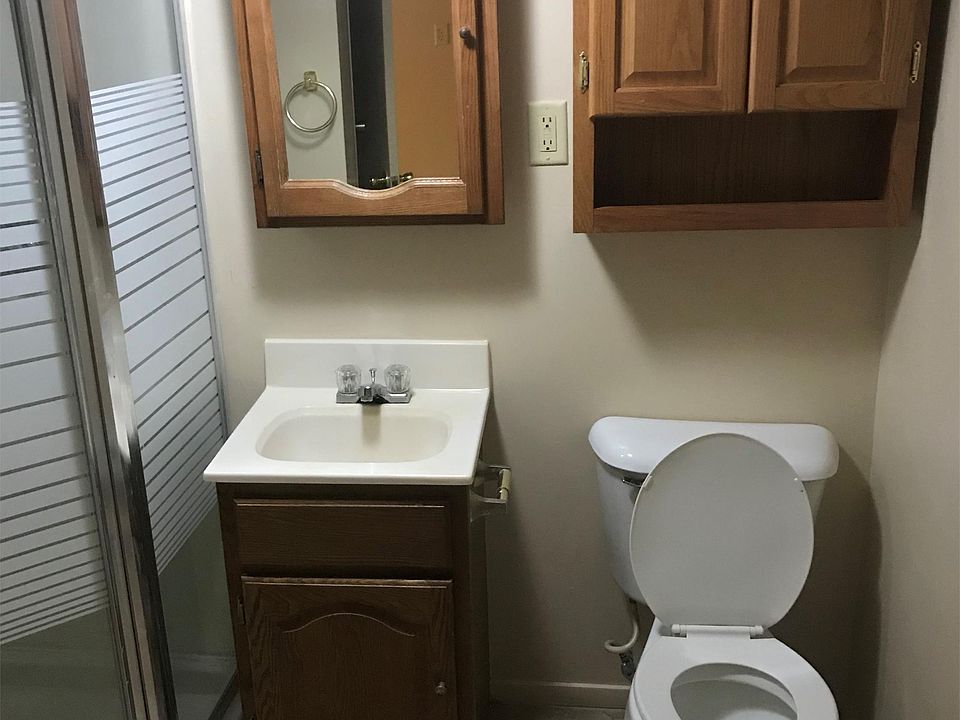 2nd image of 307 6th Ave W APT 7