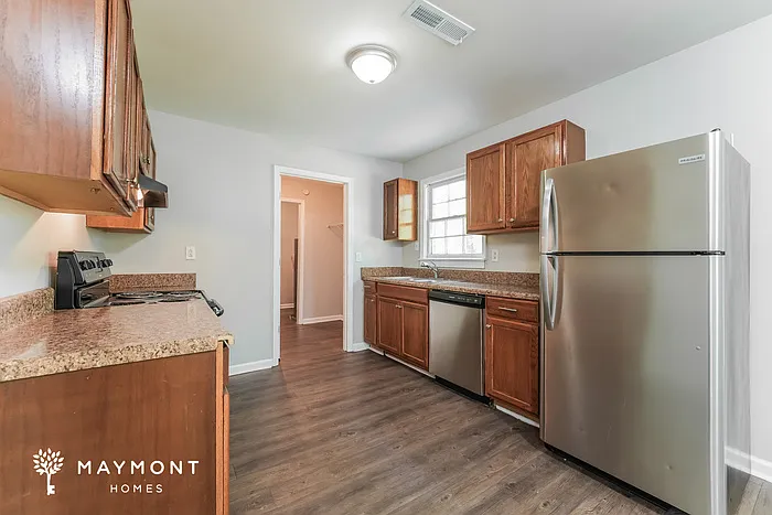 4429 Clovewood St — Photo 8