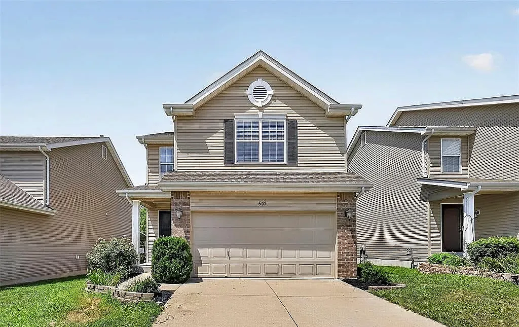 4 bed, 1761 sqft, $2,200 — Photo 2